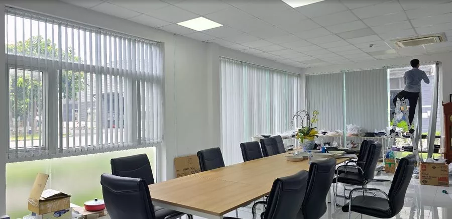 VTP DECOR 在平阳、胡志明市安装的垂直帘